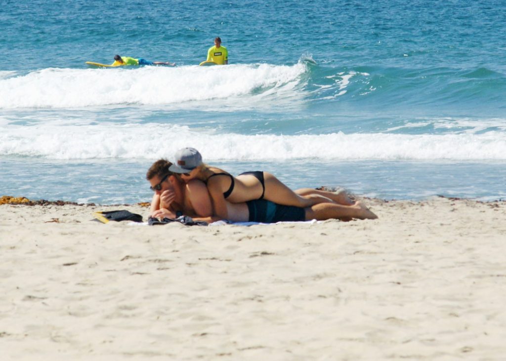 Lay on your boyfriend and read a book over his shoulder.