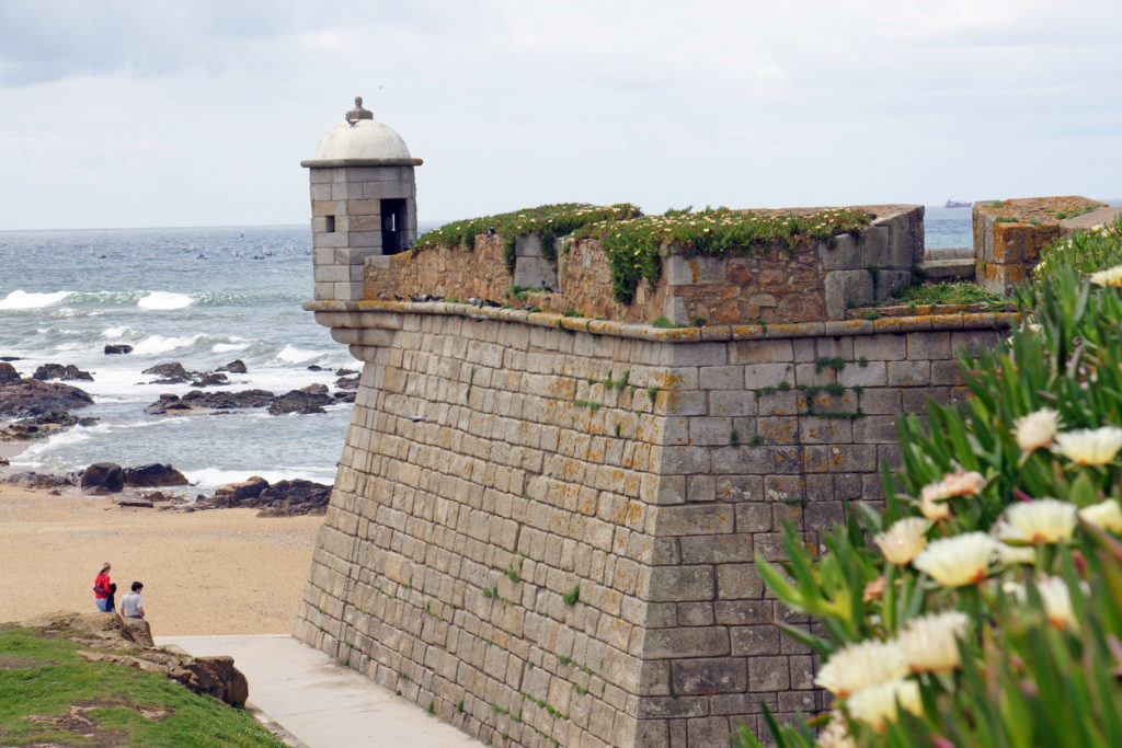 Forte de São Francisco do Queijo battlements.