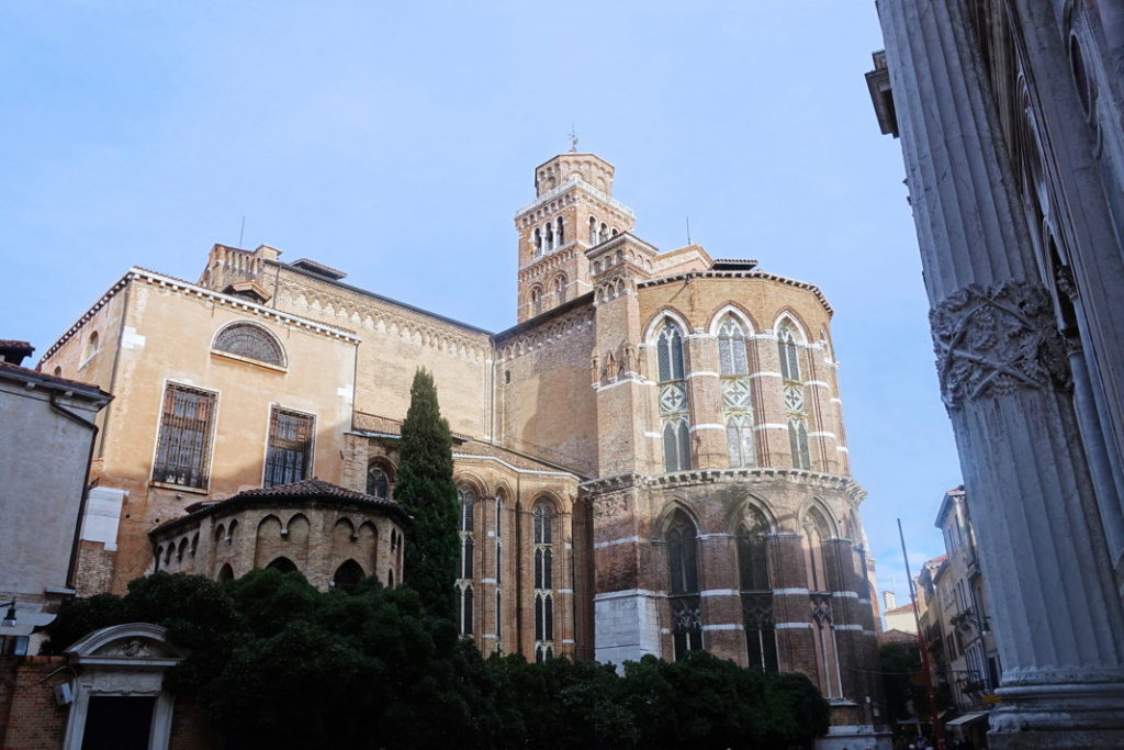 The transept of the Basilica di Santa Maria Gloriosa dei Frari.