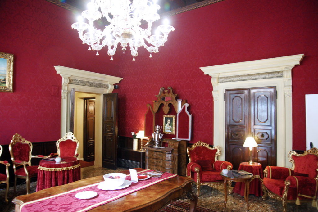 Palazzo Paruta formal sitting room.