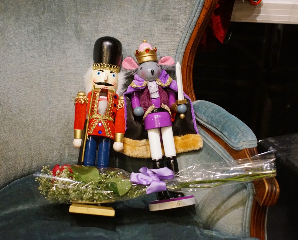 The nutcracker and the mouse king, friends at last.