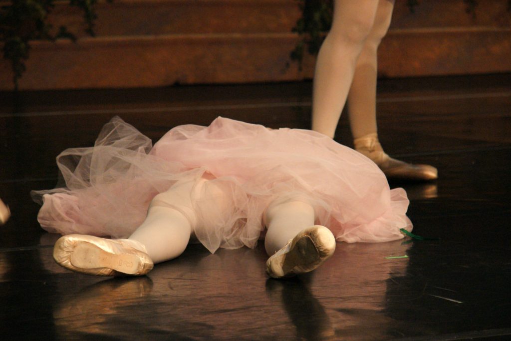 Ballet dancing: sometimes, you just gotta take a break.