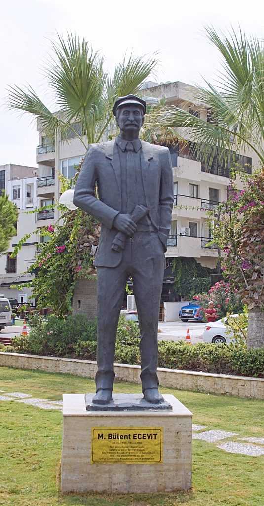 Mustafa Bülent Ecevit: politician, poet, writer, scholar, and journalist.