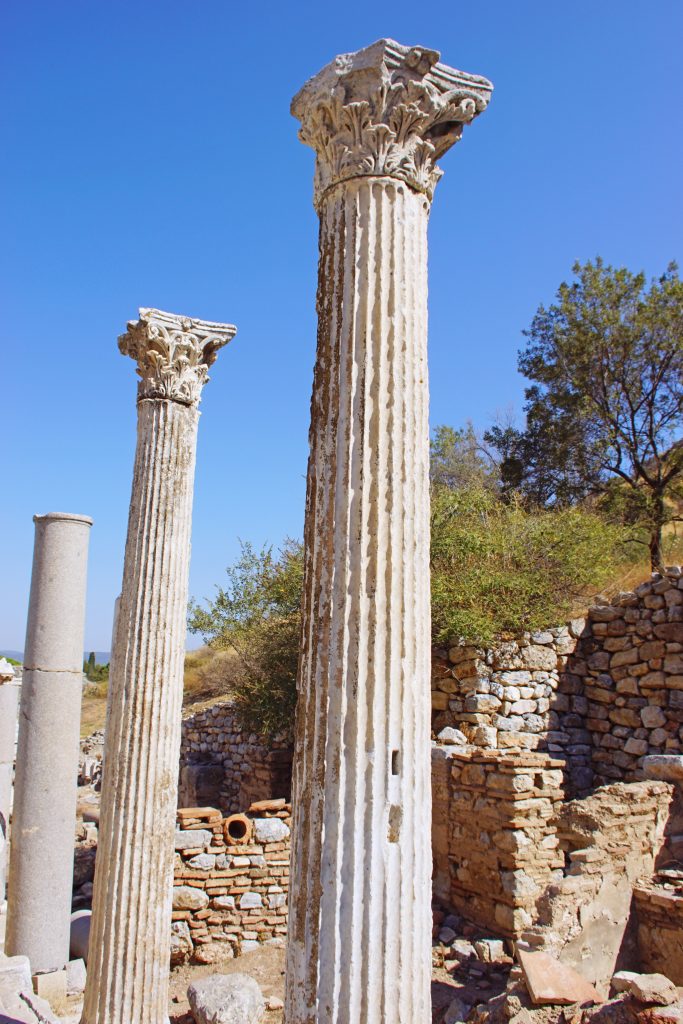 An example of Corinthian columns in Ephesus.