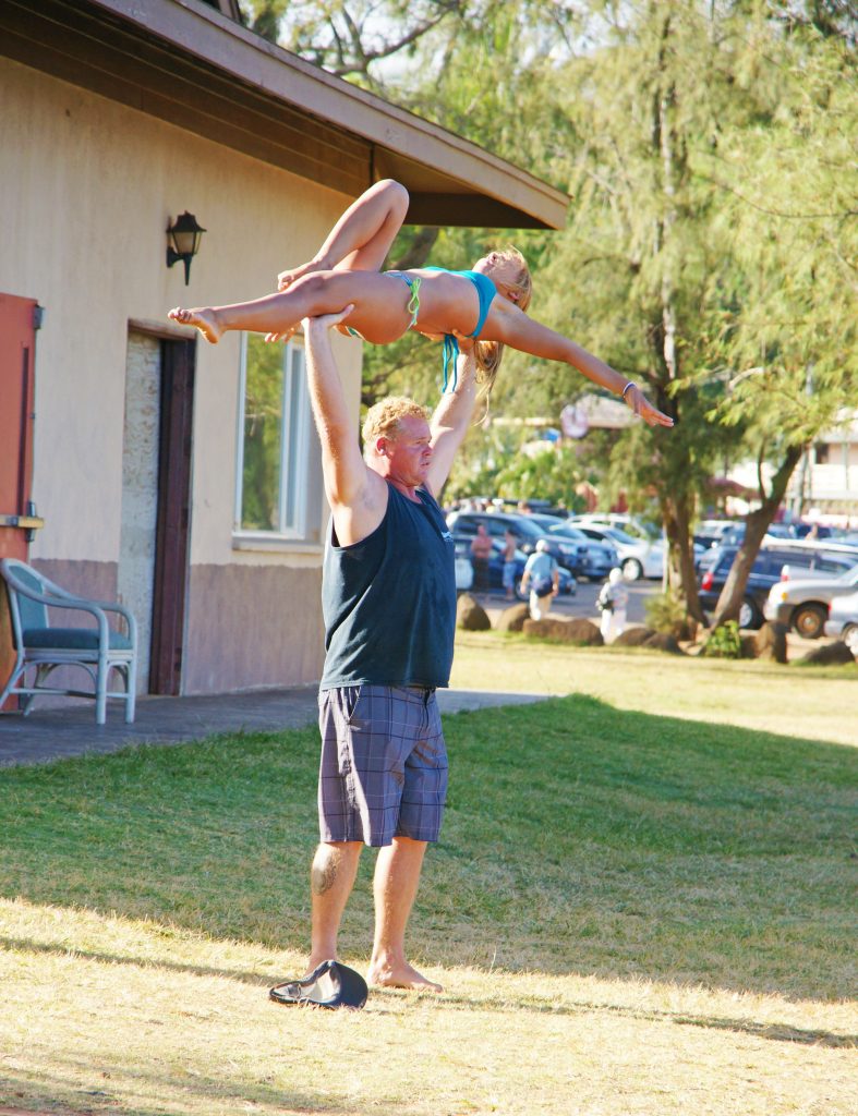 The manly art of girl lifting.