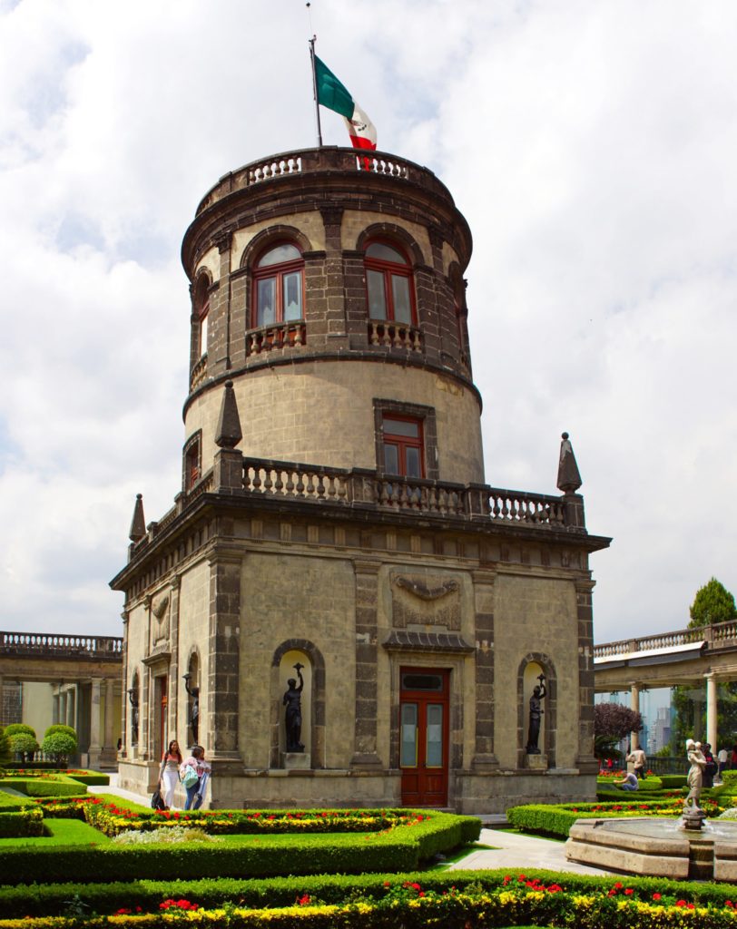 The tower in the garden of the Alcázar.