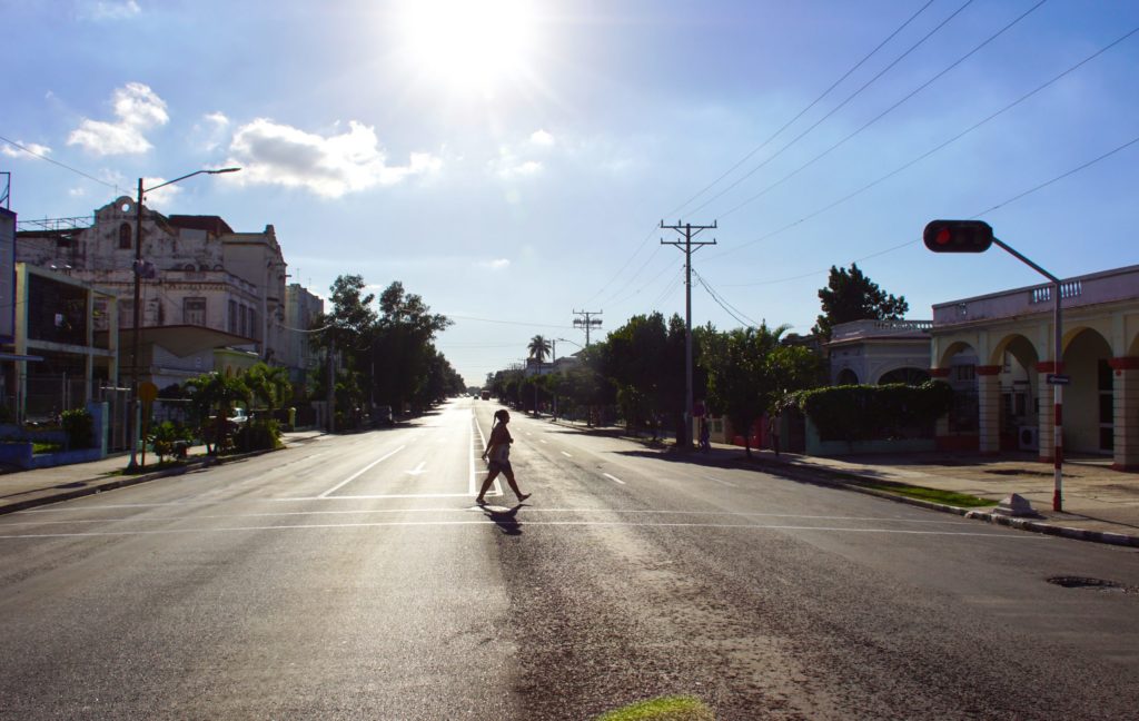 A typical suburban street in Vedado.