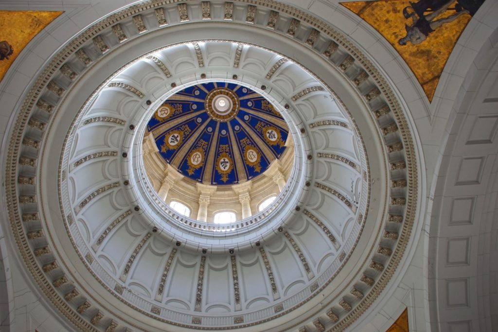 Taking photographs of these types of ceilings is challenging.