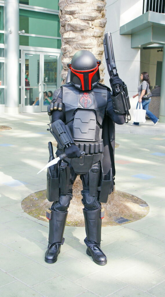 Again with the knife!